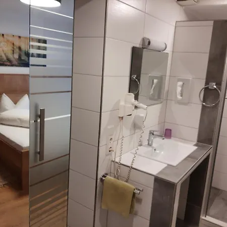 Gonnermann בית הארחה 3*